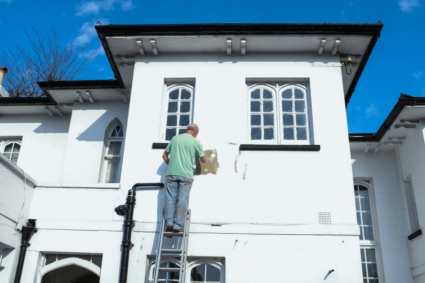 Professional painters working on residential property in UAE
